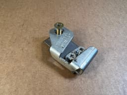 BMW BMW 5 E28 7 E23 GENUINE Front Right Door Lock Locking Wedge 51211872834 — thumbnail 4