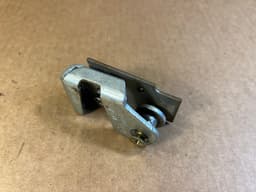 BMW BMW 5 E28 7 E23 GENUINE Front Right Door Lock Locking Wedge 51211872834 — thumbnail 6