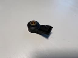 PORSCHE Porsche 911 991 Panamera 970 GENUINE Ignition Knock Detonation Sensor 0261231173 — thumbnail 3