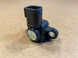 MERCEDES-BENZ Original Mercedes Benz Intake Manifold Pressure Sensor Map A 004 153 32 28 OEM — thumbnail 1