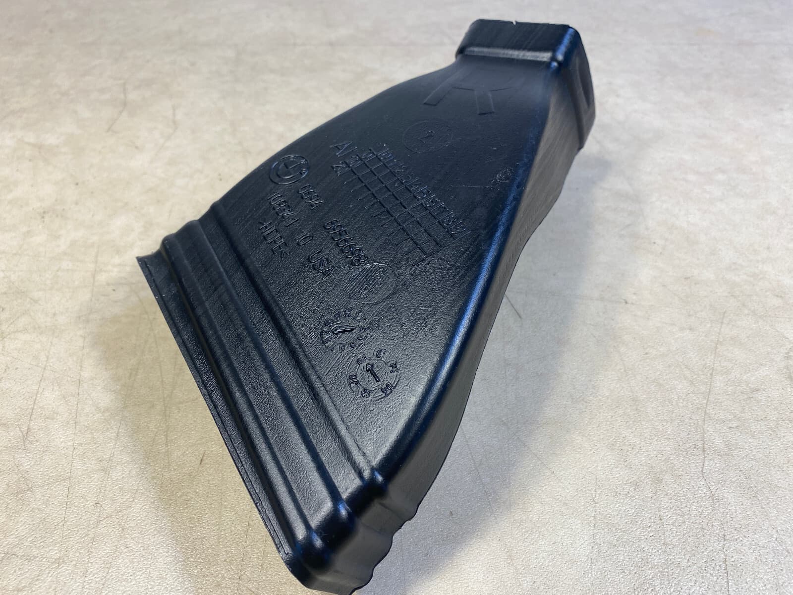 BMW BMW X5 X6 E70 E71 Adapter, air duct, rear section, right 64226956698