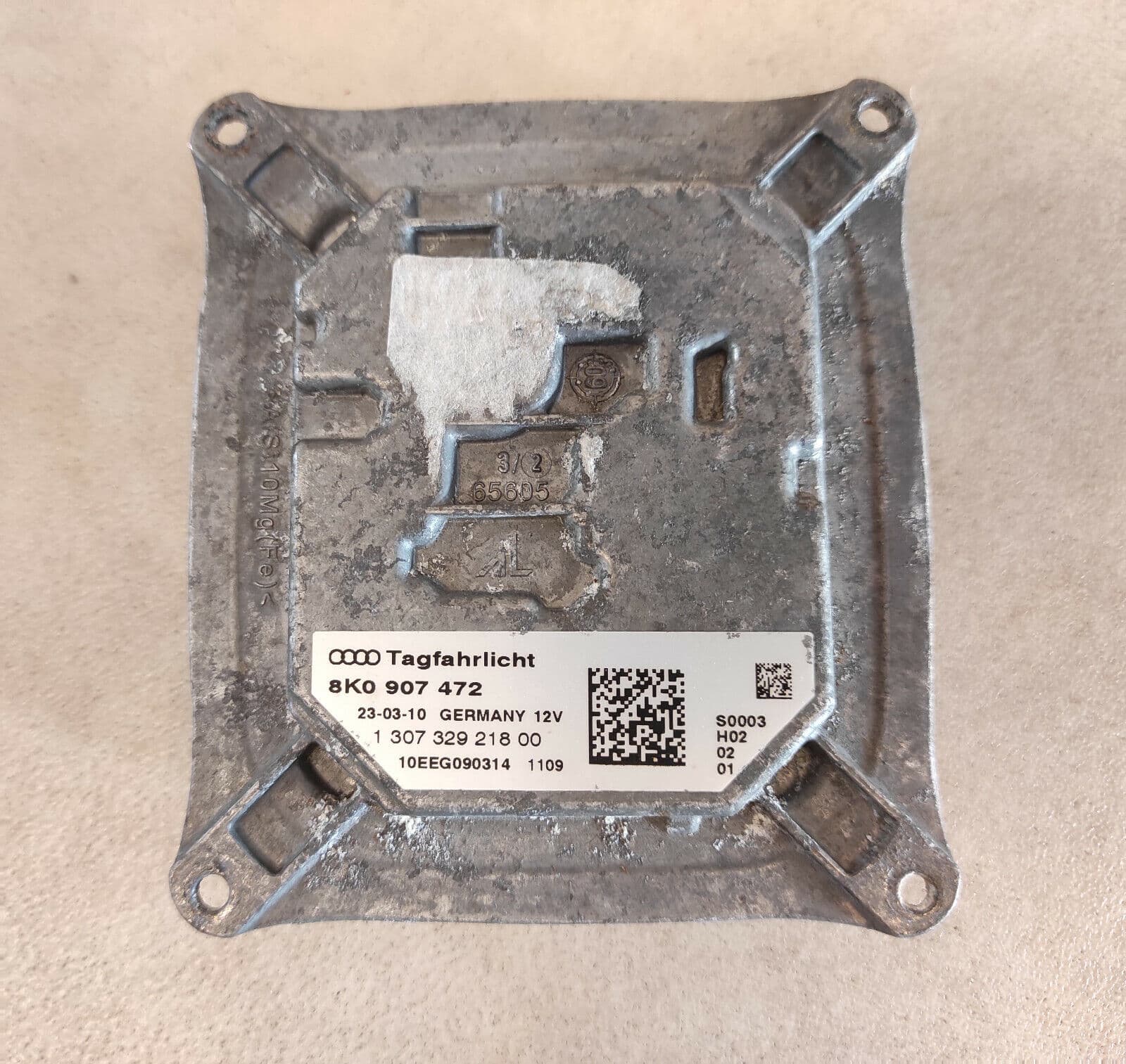 GENUINE AUDI A4 8K A5 8T HEADLIGHT XENON CONTROL MODULE 8K0907472
