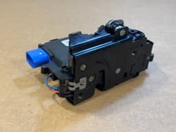 VW Genuine VW TOUAREG 7L Mk1 Rear Left Door Lock 7L0839015F — thumbnail 2