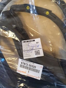 TOYOTA NEW GENUINE 67872-30320 Toyota Weatherstrip Rear Door LH 6787230320 — thumbnail 2