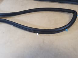 TOYOTA NEW GENUINE 67872-30320 Toyota Weatherstrip Rear Door LH 6787230320 — thumbnail 9