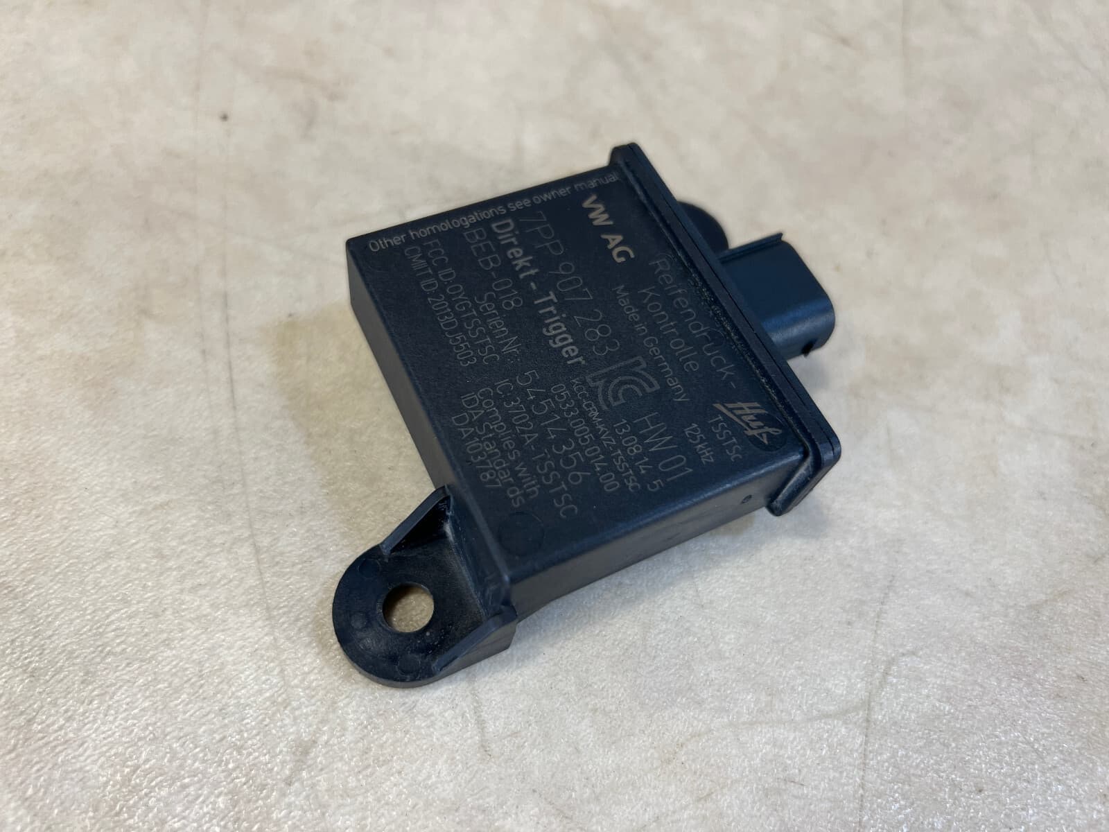 GENUINE Porsche 911 991 970 PANAMERA 958 CAYENNE Tire pressure sensor 7PP907283