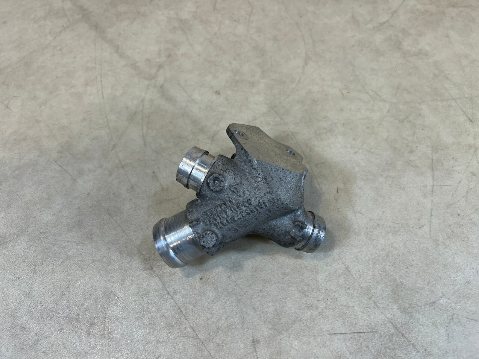 PORSCHE Porsche 911 991 GENUINE Oil filler neck 9A110701946 9A110711946