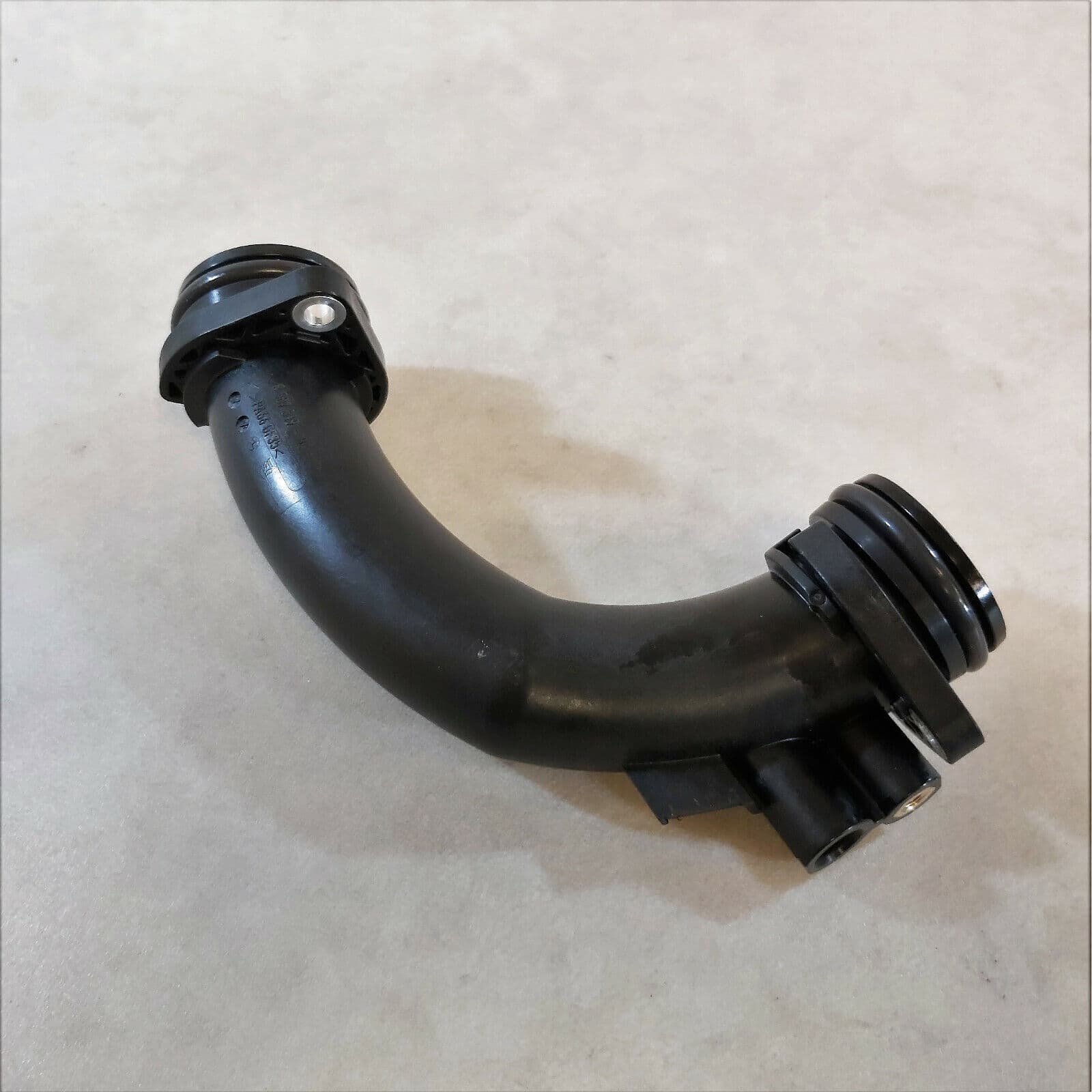 BMW Original BMW 3 G20 5 G30 G31 6 G32 GT X3 G01 X4 G02 11658587519 Connection Pipe