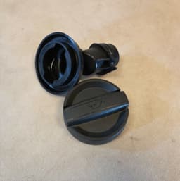 BMW BMW Genuine Oil Filler Neck CAP G20 G30 G11 G14 G01 G02 G05 G07 11128579601 NEW — thumbnail 1