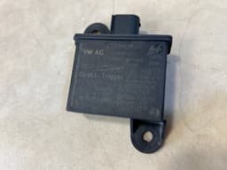 PORSCHE GENUINE Porsche 911 991 970 PANAMERA 958 CAYENNE Tire pressure sensor 7PP907283 — thumbnail 6