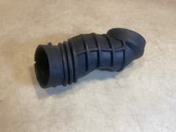 MERCEDES-BENZ Mercedes G class W463 OEM PIPE BETWEEN AIR FILTER AND CONNECTION PIPE RIGHT — thumbnail 3