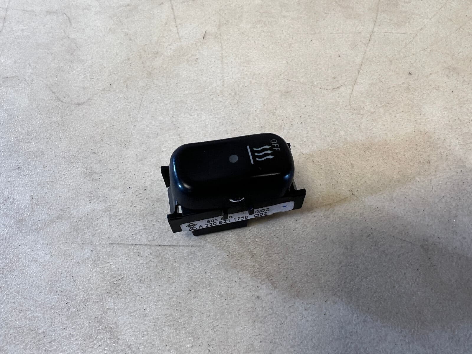 MERCEDES-BENZ Mercedes S G class W220 W463 Genuine OFF Button A2208211758 Q02