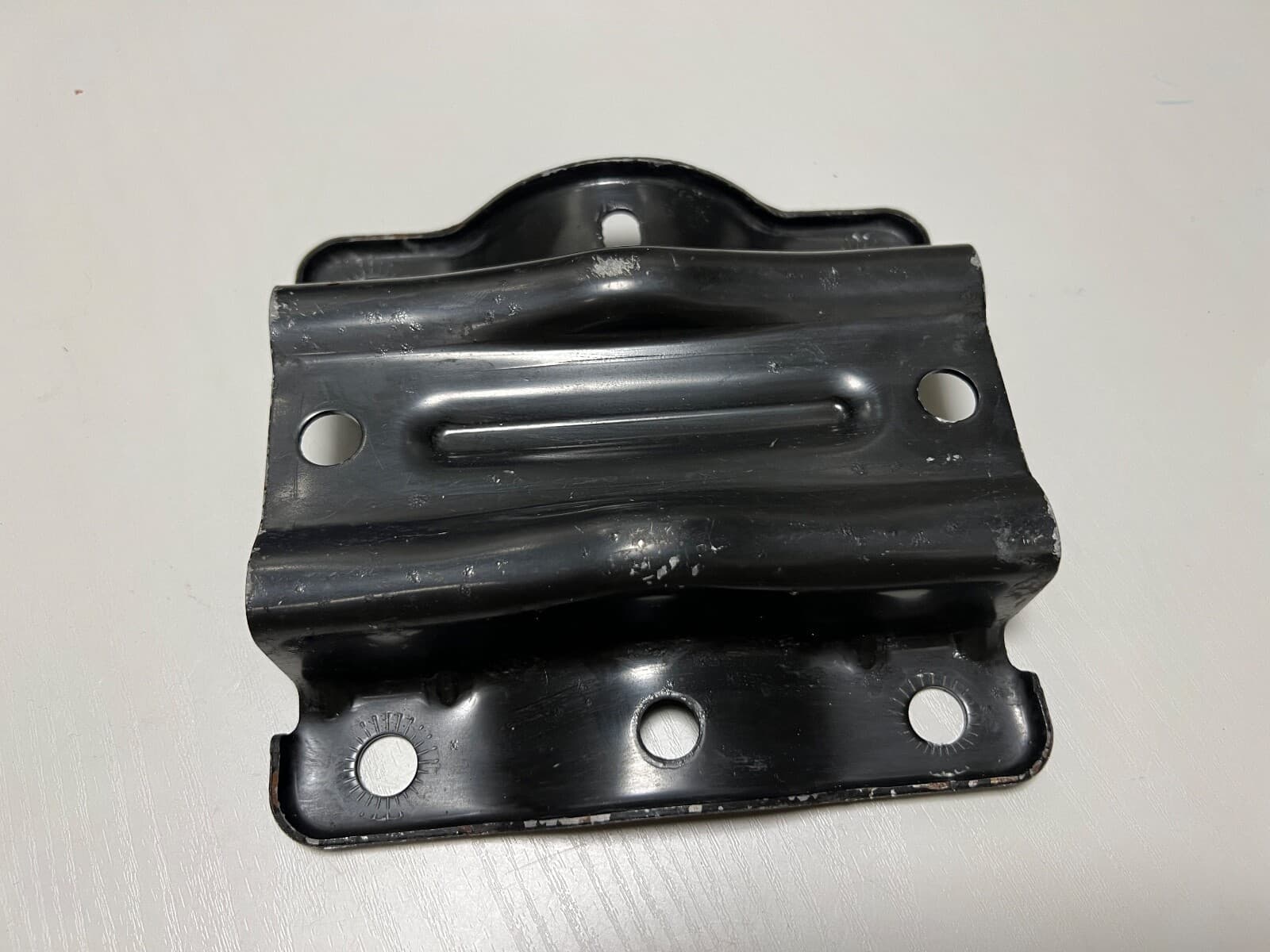 VW Audi Q7 4L VW Touareg 7P5 Porsche Cayenne 958 Prop Shaft Holder Bracket Mount