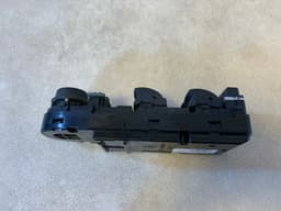 BMW BMW 5 E60 E61 Genuine Window Lifter Switch Driver's Side 61319122110 — thumbnail 5