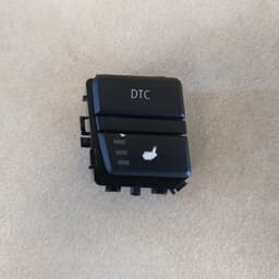 BMW Genuine BMW 61319159052 E60 E61 CENTER CONSOLE RIGHT SWITCH HEATED SEAT DTC — thumbnail 1