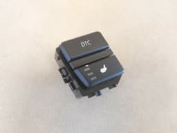 BMW Genuine BMW 61319159052 E60 E61 CENTER CONSOLE RIGHT SWITCH HEATED SEAT DTC — thumbnail 3
