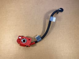 BMW GENUINE BMW X5 X6 E70 E71 Positive Battery cable 61129115449 — thumbnail 4