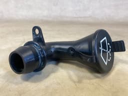 MERCEDES-BENZ Mercedes G class W463 GENUINE Washer System Reservoir Fitting A4638690266 — thumbnail 6