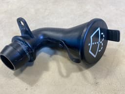 MERCEDES-BENZ Mercedes G class W463 GENUINE Washer System Reservoir Fitting A4638690266 — thumbnail 9