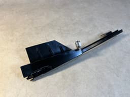 BMW GENUINE BMW 7 Series E23 Window Guide rear rail For RIGHT Front Door 51321848682 — thumbnail 4