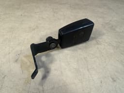 BMW BMW X5 E70 LCI E70 X6 E71 E72 Lower strap rear Belt Lock Left Right 72117171197 — thumbnail 4