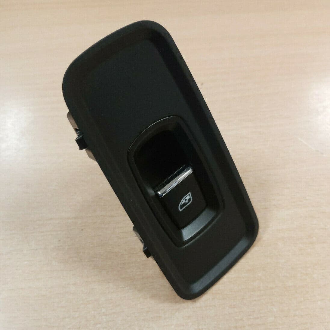 GENUINE PORSCHE 911 991 WINDOW CONTROL SWITCH BUTTON WITH TRIM COVER