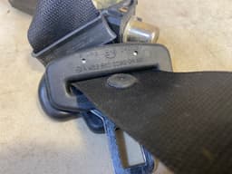 MERCEDES-BENZ Mercedes G class W463 Genuine Rear Right SEAT BELT 2001-2012 Year — thumbnail 4