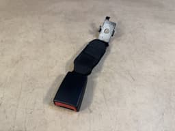BMW BMW X5 E70 LCI E70 REAR CENTER BLACK SEAT LOWER BELT LOCK 52204185747 — thumbnail 1