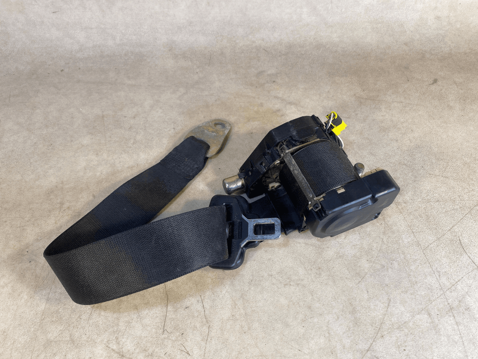 MERCEDES-BENZ Mercedes G class W463 Genuine Rear Left SEAT BELT 2001-2012 Year