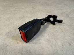 BMW BMW X5 E70 LCI E70 X6 E71 E72 Lower strap rear Belt Lock Left Right 72117171197 — thumbnail 1