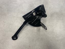 BMW Genuine BMW X5 E70 F15 F85 Catch bracket right 52207314648 — thumbnail 3
