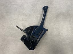 BMW Genuine BMW X5 E70 F15 F85 Catch bracket right 52207314648 — thumbnail 5