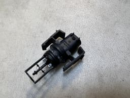 MERCEDES-BENZ Mercedes G class W463 Genuine Intake Temperature Sensor A0005422818 — thumbnail 10