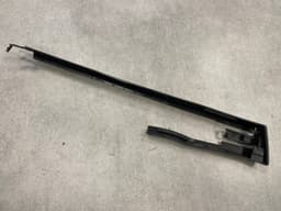 VW VW Touareg Porsche Cayenne Audi Q7 Front Right Seat Rail Trim 7L0881479 — thumbnail 6
