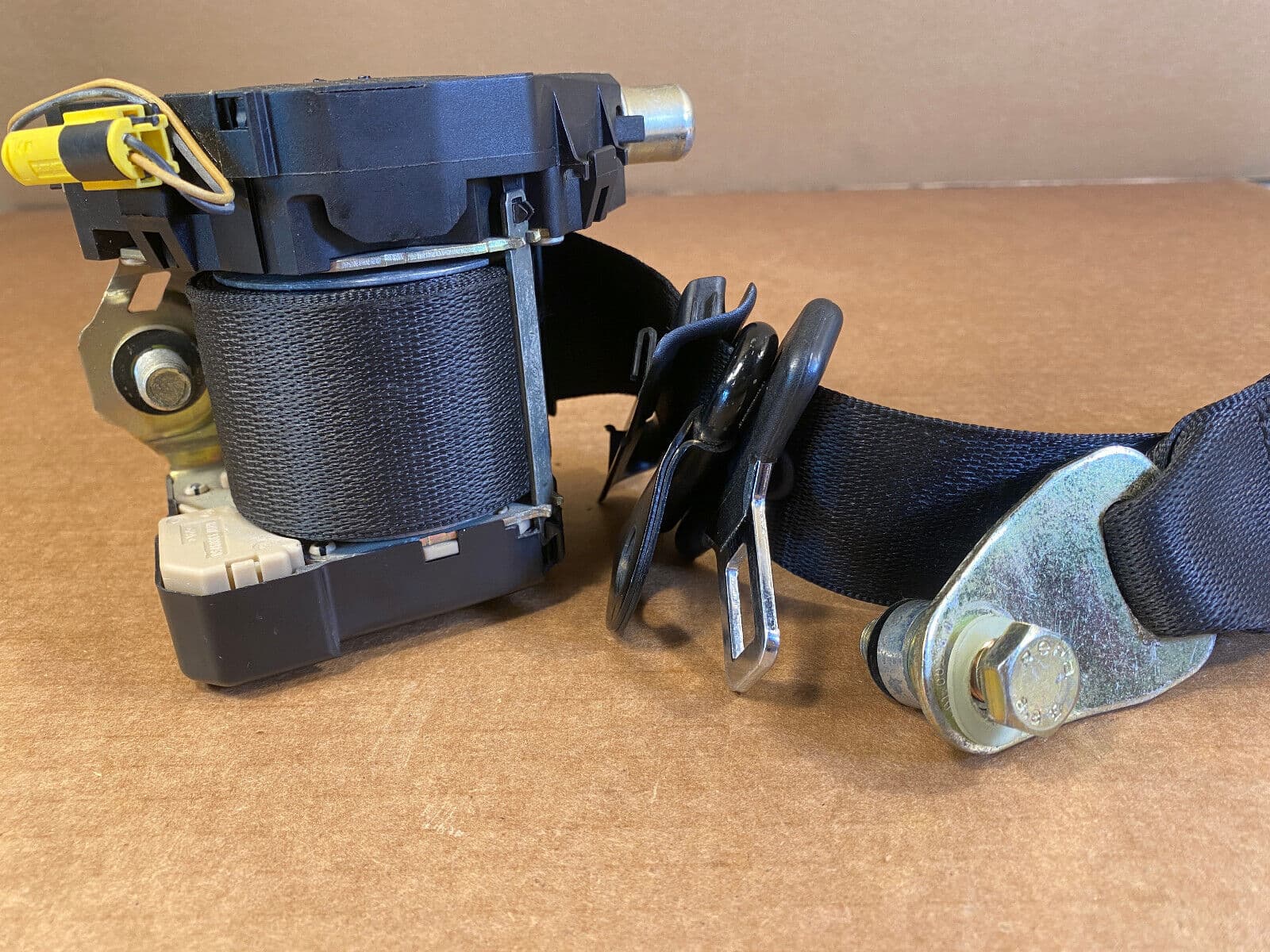 MERCEDES-BENZ Mercedes G class W463 Genuine Rear Right SEAT BELT 2001-2012 Year