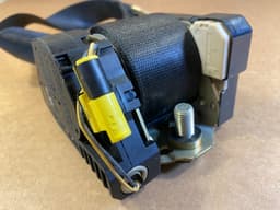 MERCEDES-BENZ Mercedes G class W463 Genuine Rear Right SEAT BELT 2001-2012 Year — thumbnail 8