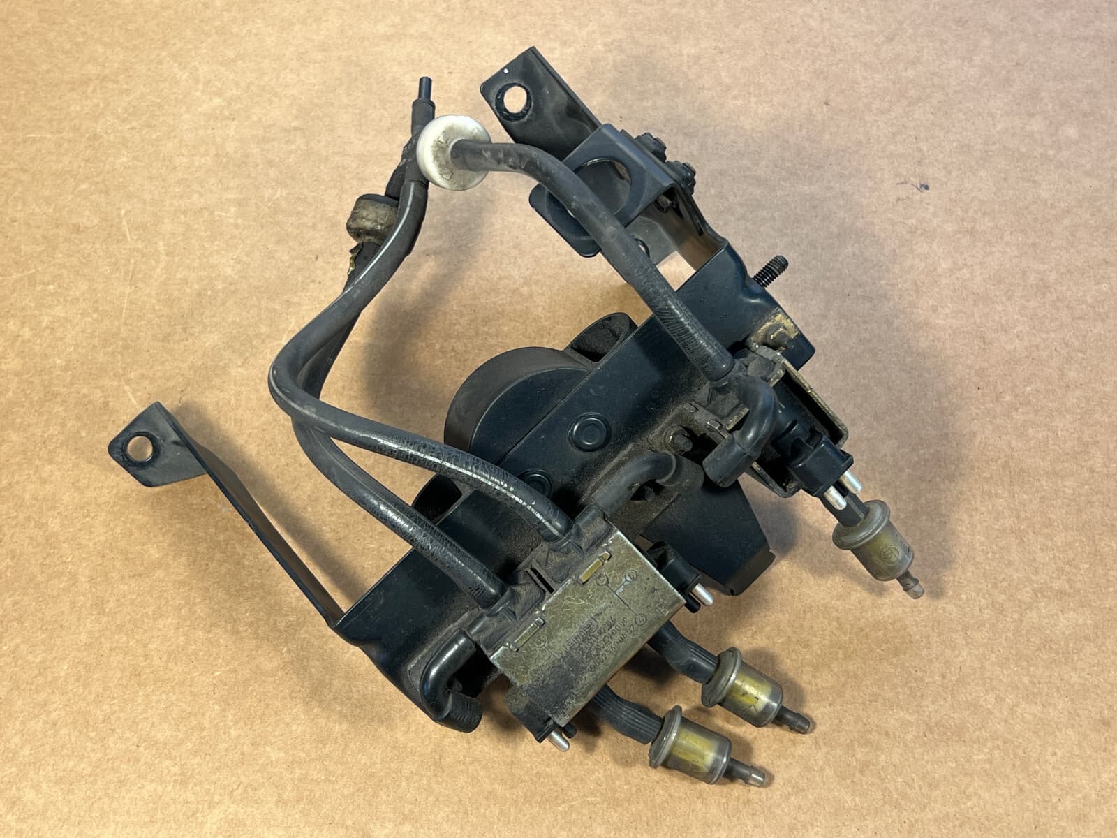 MERCEDES-BENZ Mercedes G class W463 CDI 4.0cdi Vacuum Valve Bracket Tubes Line Filter Solenoid