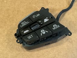 BMW BMW 3 8 X5 X6 X7 Z4 G20 G21 G14 G15 G16 G05 G06 G07 G29 M Steering Wheel Buttons — thumbnail 4