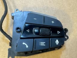 BMW BMW 3 8 X5 X6 X7 Z4 G20 G21 G14 G15 G16 G05 G06 G07 G29 M Steering Wheel Buttons — thumbnail 3