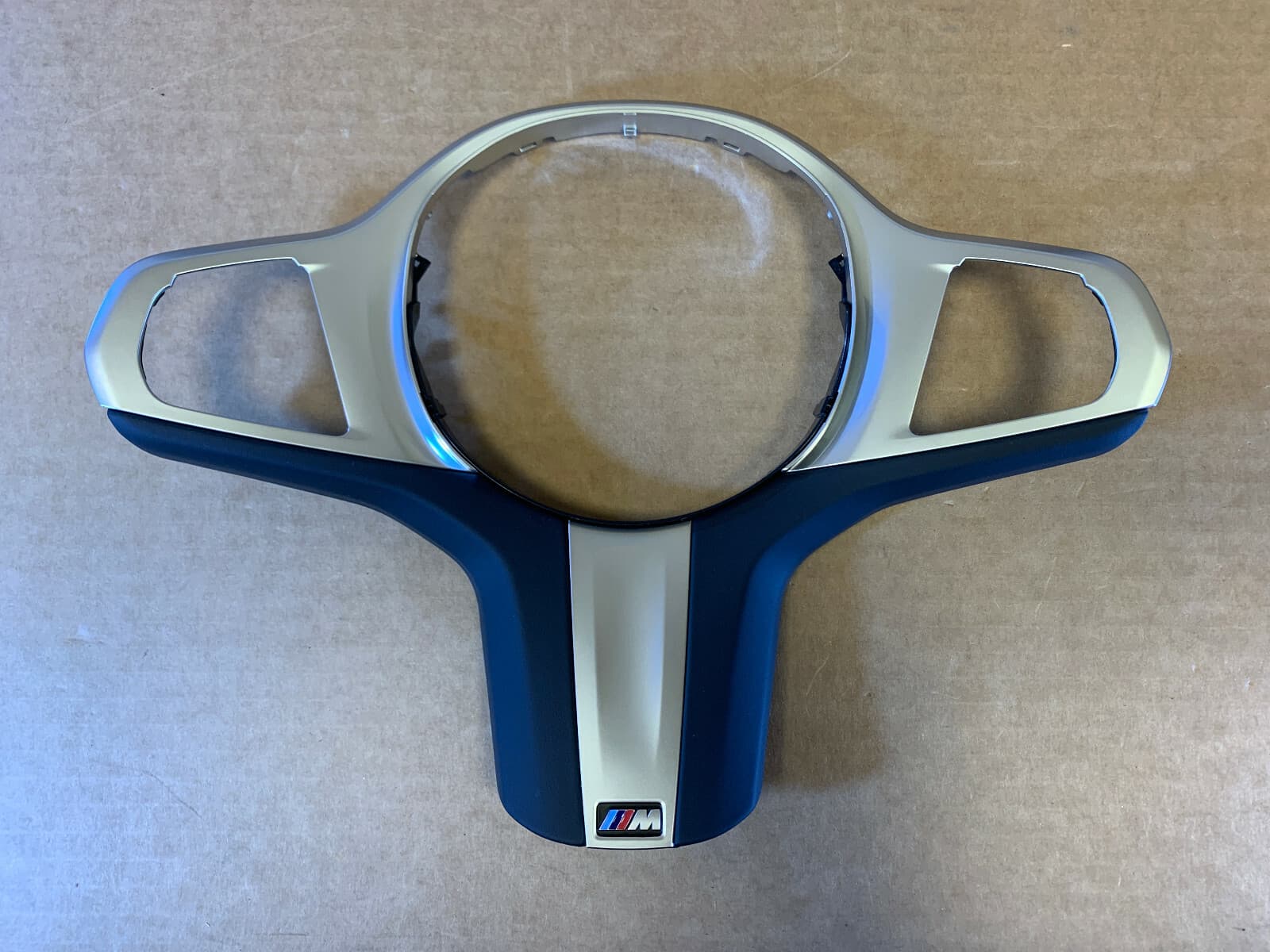 BMW BMW 5 7 8 X5 X6 X7 G30 G11 G14 G15 G05 G06 G07 M Steering Wheel Trim Cover