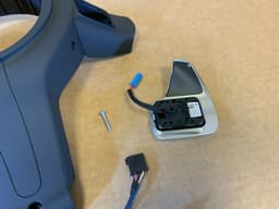 BMW BMW X3 X4 X5 X6 F25 F26 F15 F16 GENUINE M Steering Wheel Shift Paddles SET — thumbnail 5