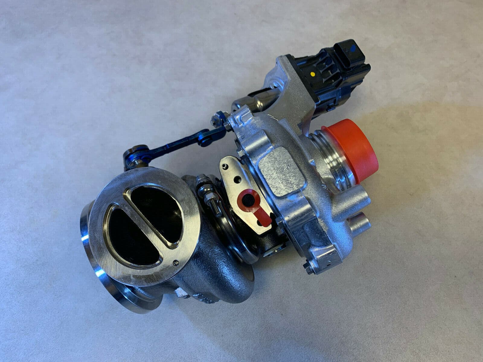 BMW BMW 5 7 X5 X7 G30 G11 G12 G05 G07 GENUINE NEW Turbo Charger 5.0i