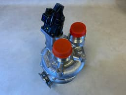 BMW BMW 5 7 X5 X7 G30 G11 G12 G05 G07 GENUINE NEW Turbo Charger 5.0i — thumbnail 6