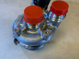 BMW BMW 5 7 X5 X7 G30 G11 G12 G05 G07 GENUINE NEW Turbo Charger 5.0i — thumbnail 8