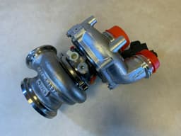 BMW BMW 5 7 X5 X7 G30 G11 G12 G05 G07 GENUINE NEW Turbo Charger 5.0i — thumbnail 2