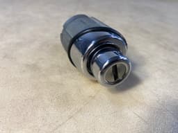 BMW GENUINE BMW E23 7 SERIES Trunk Lid Lock With Key 51241858639 — thumbnail 10