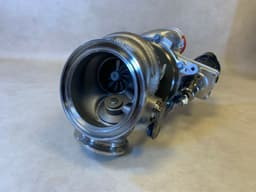 BMW BMW 5 7 X5 X7 G30 G11 G12 G05 G07 GENUINE NEW Turbo Charger 5.0i — thumbnail 9