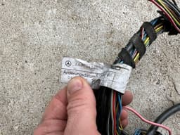 MERCEDES-BENZ Mercedes G class W463 G400 CDI GENUINE Towbar wiring with socket A4635409305 — thumbnail 6