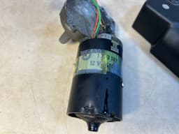 BMW GENUINE BMW 7 E23 M1 E26 Window Drive Wiper Motor 61611373187 — thumbnail 5