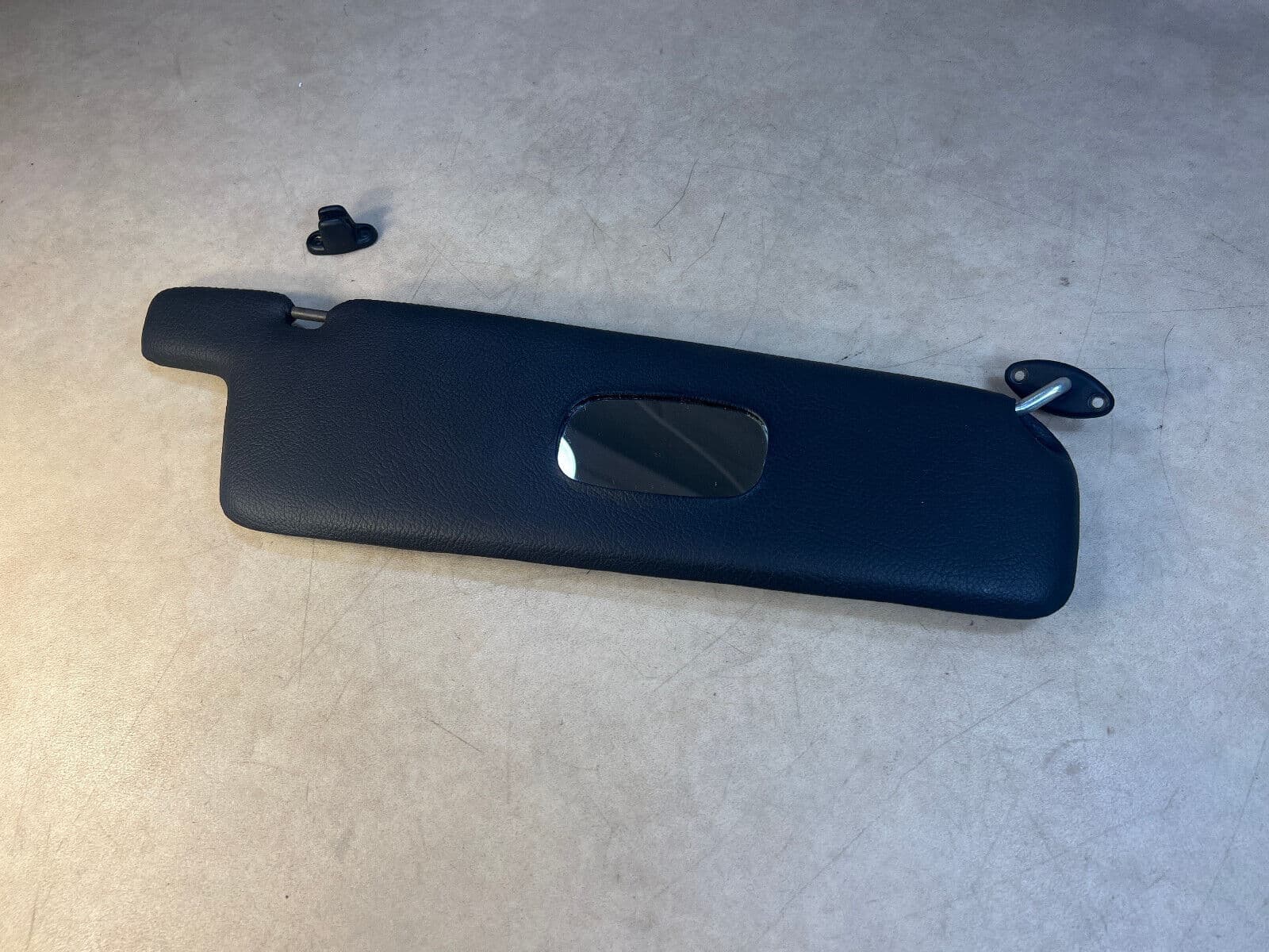 BMW BMW 7 Series E23 GENUINE RIGHT Front Sun Visor With mirror 51161930222